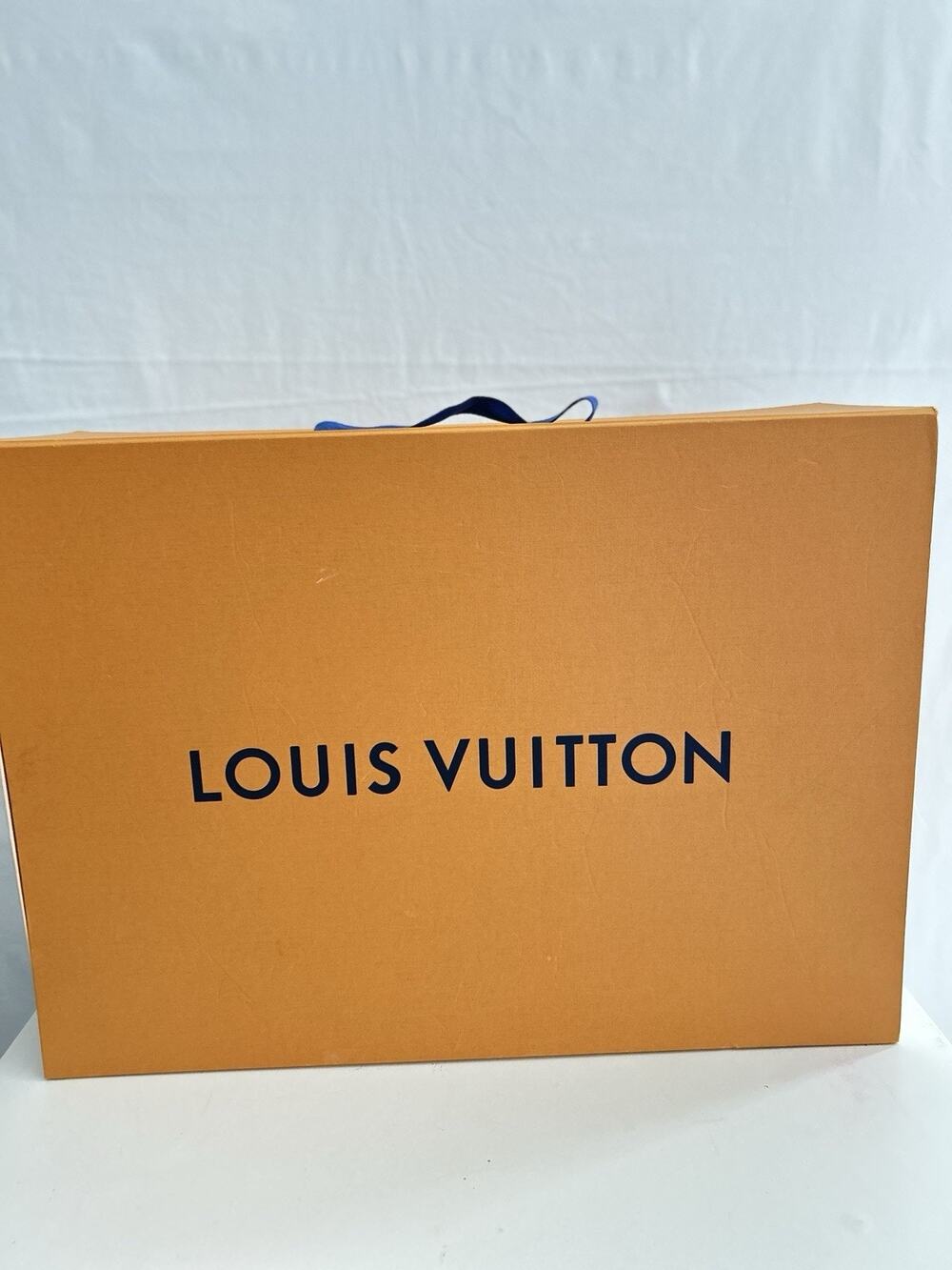 LOUIS VUITTON Extra Large Magnetic 23x17x 9 Empty Gift Box Storage Purse